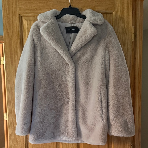 Tahari Women's Light Pink Teddy Jacket - Picture 1 of 4